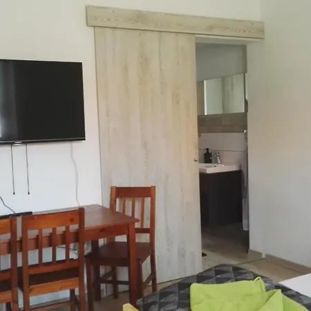 Apartmany Opolany Екстер'єр фото