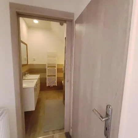 Apartmany Opolany Екстер'єр фото