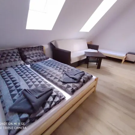 Apartmany Opolany Екстер'єр фото
