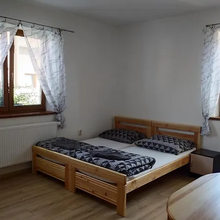 Apartmany Opolany Екстер'єр фото